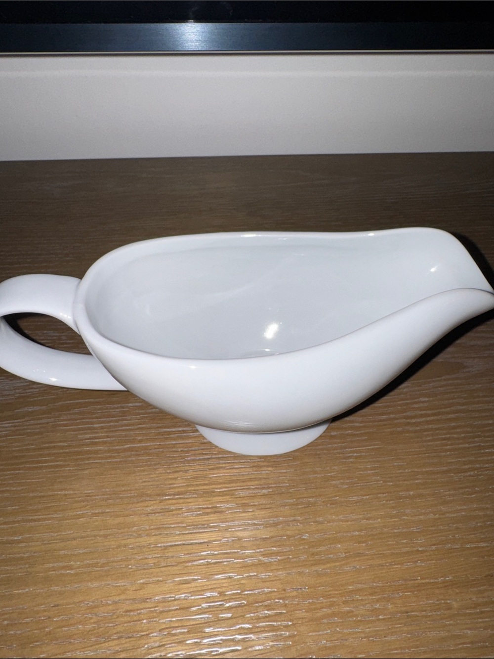 Pottery Barn “Great White” Gravy Boat EUC